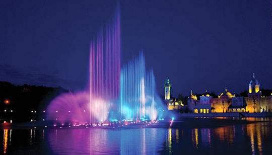 荷兰主题公园Aquanura音乐喷泉