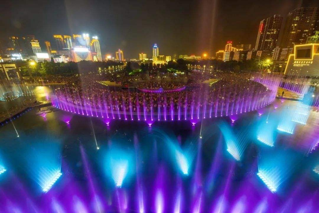 上海人民广场喷泉
