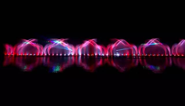 许昌最大的音乐喷泉+水幕电影，约吗？