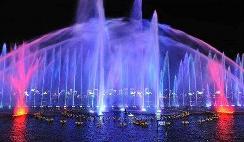 “气势磅礴，如梦如幻”，带你走近南昌秋水广场音乐喷泉