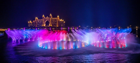 中华网 | 中科水景建造的迪拜棕榈岛海上音乐喷泉，创吉尼斯纪录